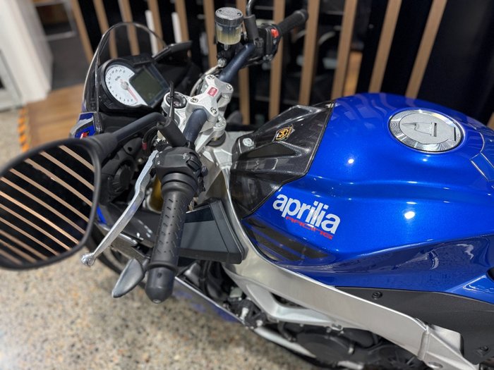 2016 Aprilia TUONO V4 R BLUE