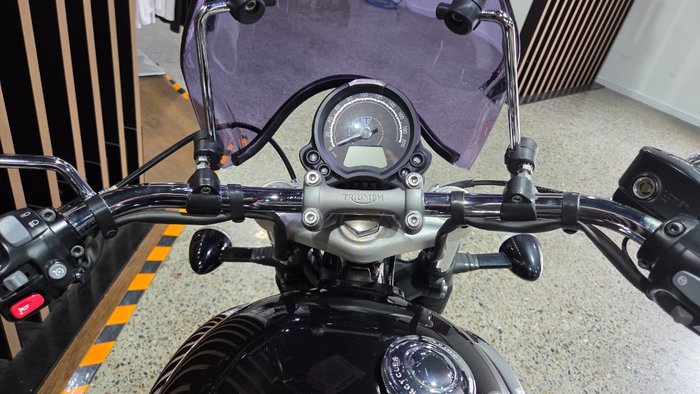 2024 Triumph BONNEVILLE SPEEDMASTER BLACK