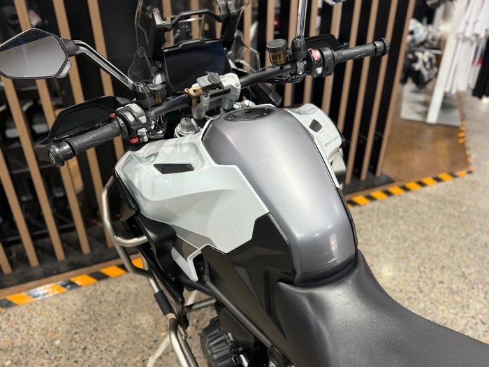 2022 Triumph TIGER 1200 GT EXPLORER WHITE