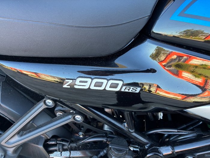 2024 Kawasaki Z900RS (ZR900C) Blue