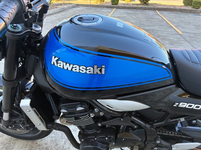 2024 Kawasaki Z900RS (ZR900C) Blue