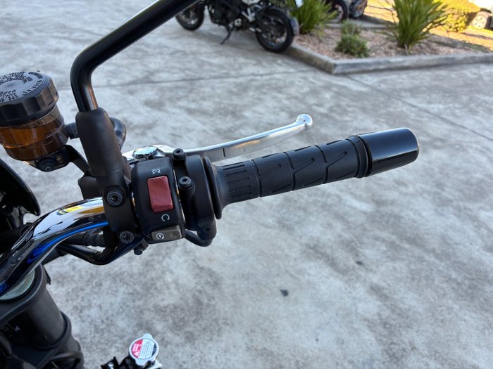 2024 Kawasaki Z900RS (ZR900C) Blue