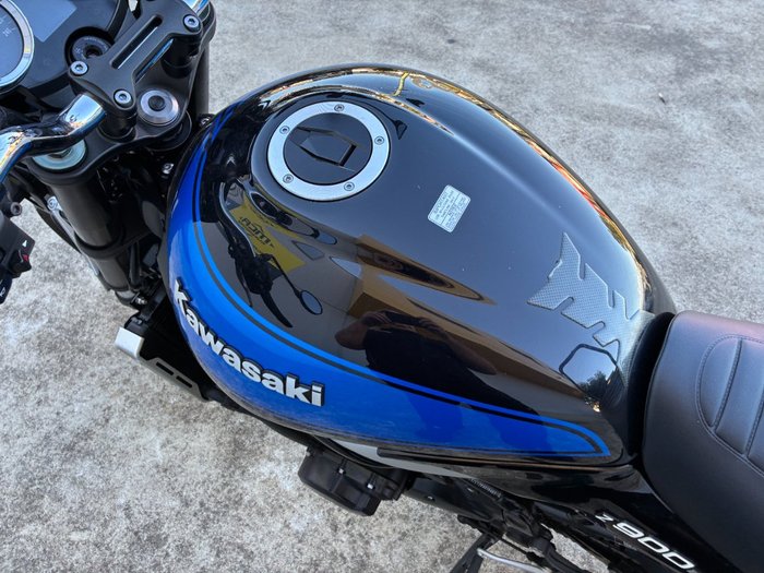 2024 Kawasaki Z900RS (ZR900C) Blue