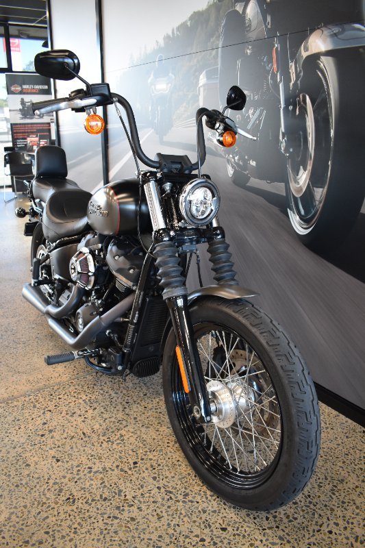 2018 HARLEY-DAVIDSON FXBB STREET BOB