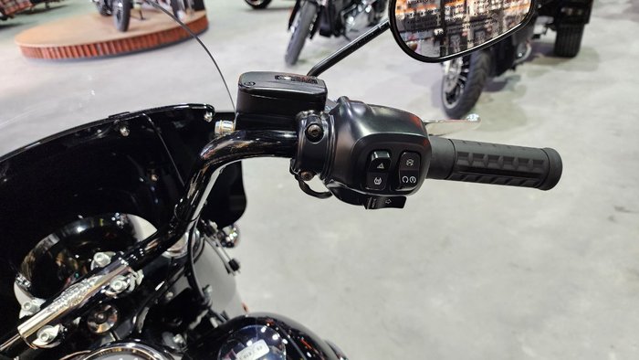 2026 HARLEY-DAVIDSON FLHC HERITAGE CLASSIC (117)