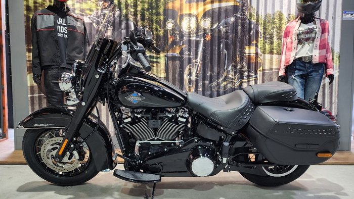 2026 HARLEY-DAVIDSON FLHC HERITAGE CLASSIC (117)