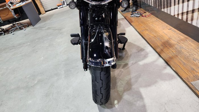 2026 HARLEY-DAVIDSON FLHC HERITAGE CLASSIC (117)
