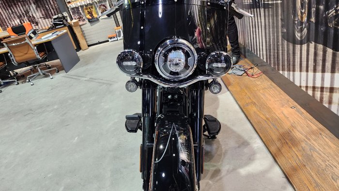 2026 HARLEY-DAVIDSON FLHC HERITAGE CLASSIC (117)