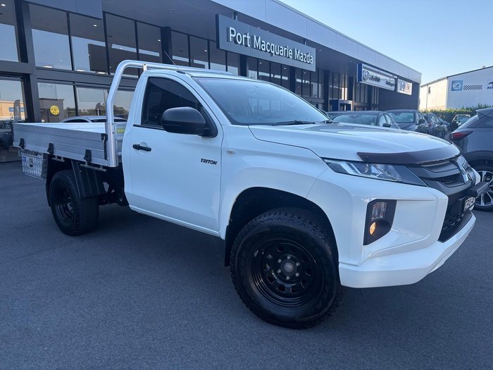 2021 Mitsubishi Triton GLX