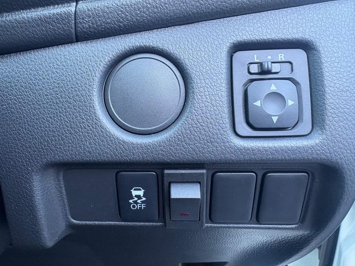 2021 Mitsubishi Triton GLX