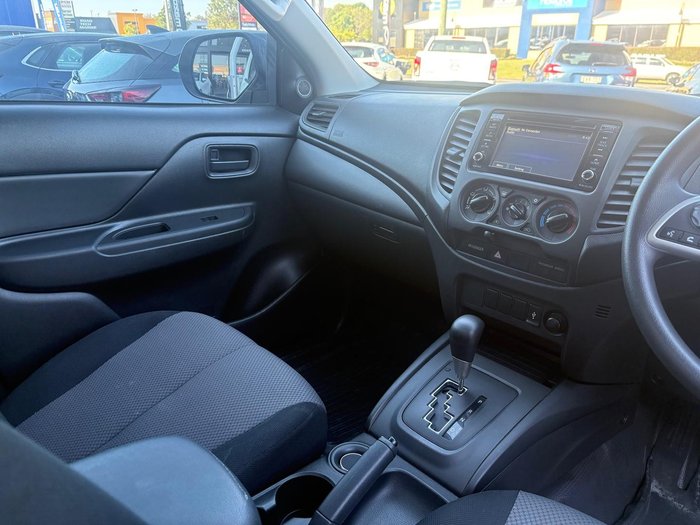 2021 Mitsubishi Triton GLX