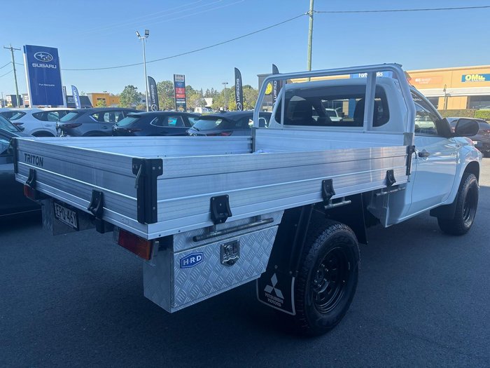 2021 Mitsubishi Triton GLX