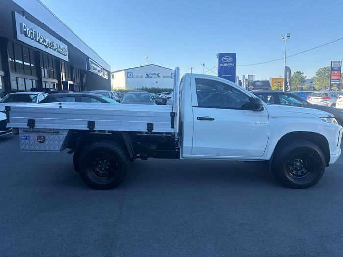 2021 Mitsubishi Triton GLX