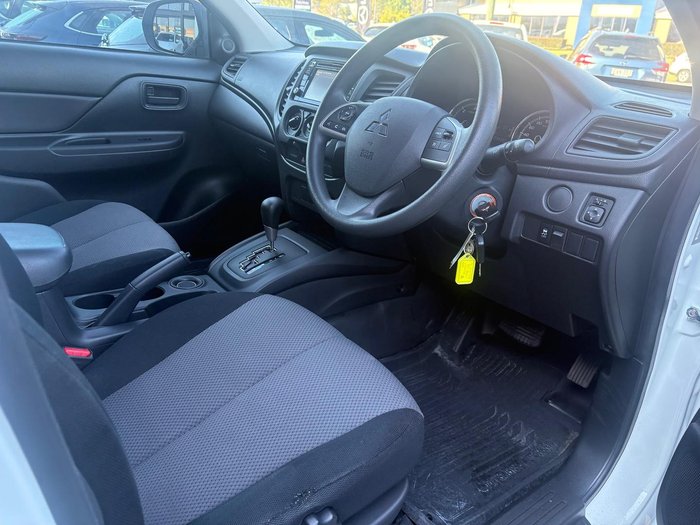 2021 Mitsubishi Triton GLX