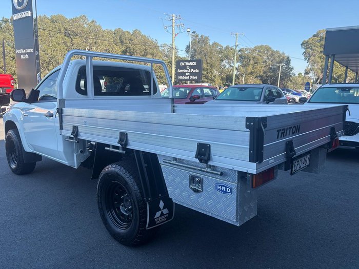 2021 Mitsubishi Triton GLX