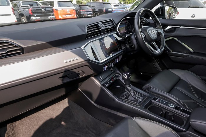 2023 Audi Q3 40 TFSI