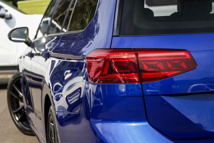 2021 Volkswagen Passat 206TSI R-Line