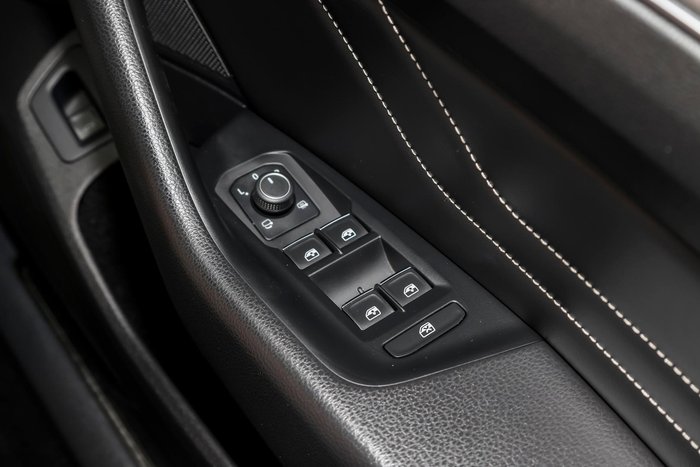 2021 Volkswagen Passat 206TSI R-Line