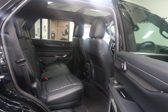 2025 Ford Everest Platinum