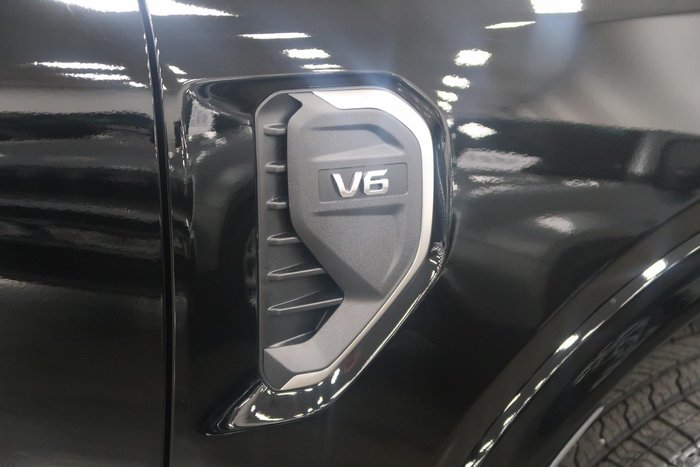 2025 Ford Everest Platinum