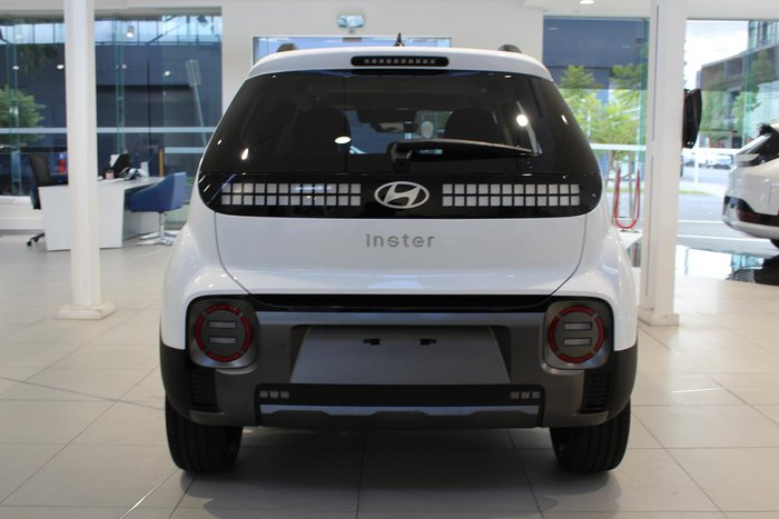 2026 Hyundai INSTER Cross