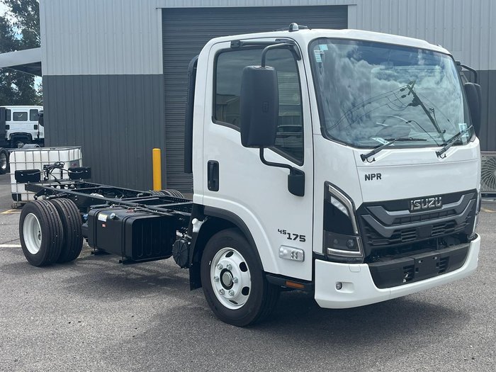 2025 Isuzu N Series NPR 45/65-175 DT D34