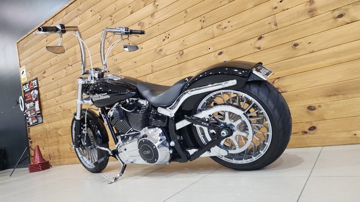 2014 HARLEY-DAVIDSON FXSB SOFTAIL BREAKOUT