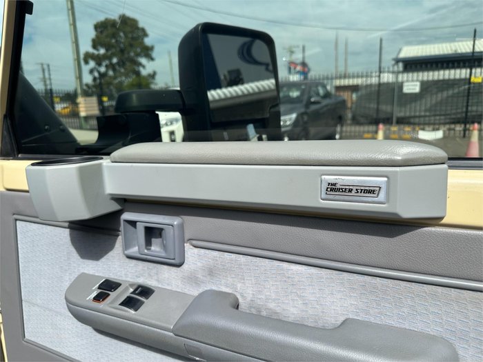 2020 TOYOTA LANDCRUISER GXL (4x4) VDJ76R Sandy Taupe