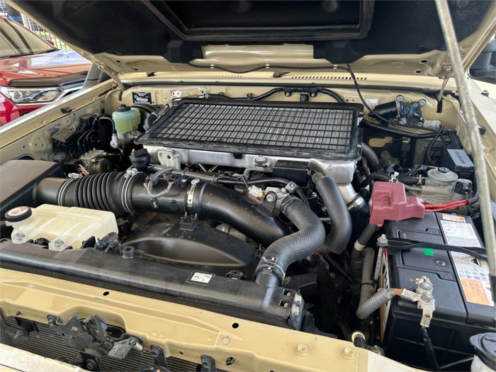 2020 TOYOTA LANDCRUISER GXL (4x4) VDJ76R Sandy Taupe