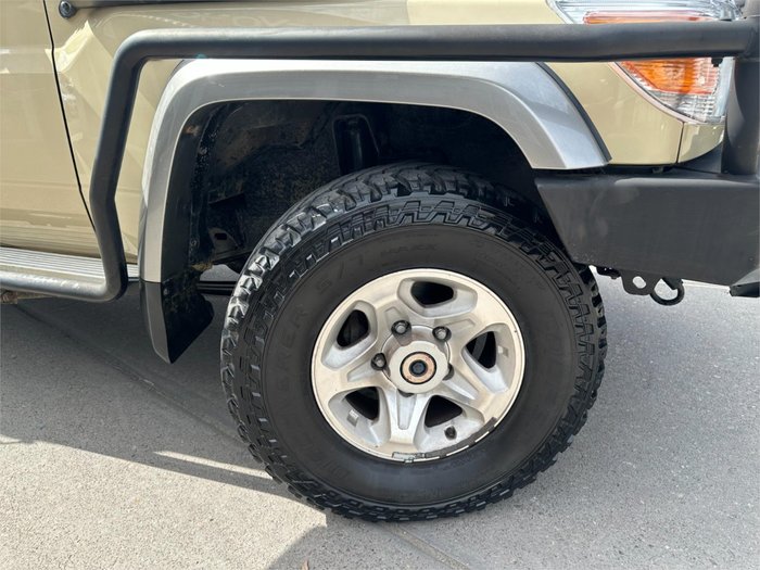 2020 TOYOTA LANDCRUISER GXL (4x4) VDJ76R Sandy Taupe