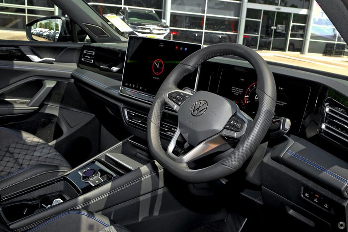 2025 Volkswagen Tiguan 150TSI R-Line