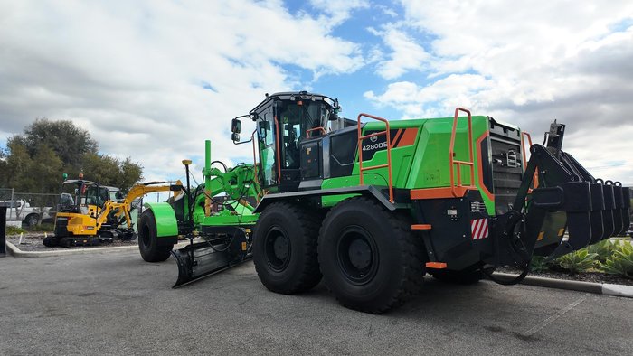 LiuGong 4280De Electric Grader