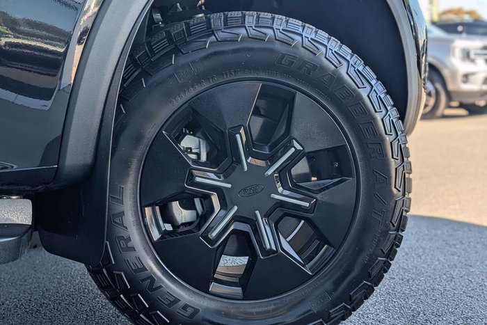 2025 Ford Ranger PHEV Stormtrak
