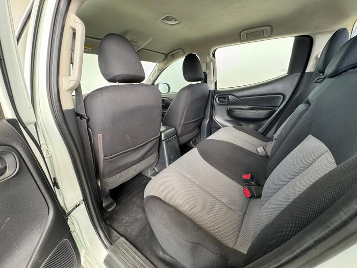 2019 Mitsubishi Triton GLX