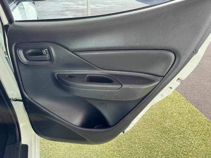 2019 Mitsubishi Triton GLX