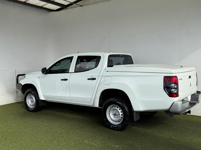 2019 Mitsubishi Triton GLX