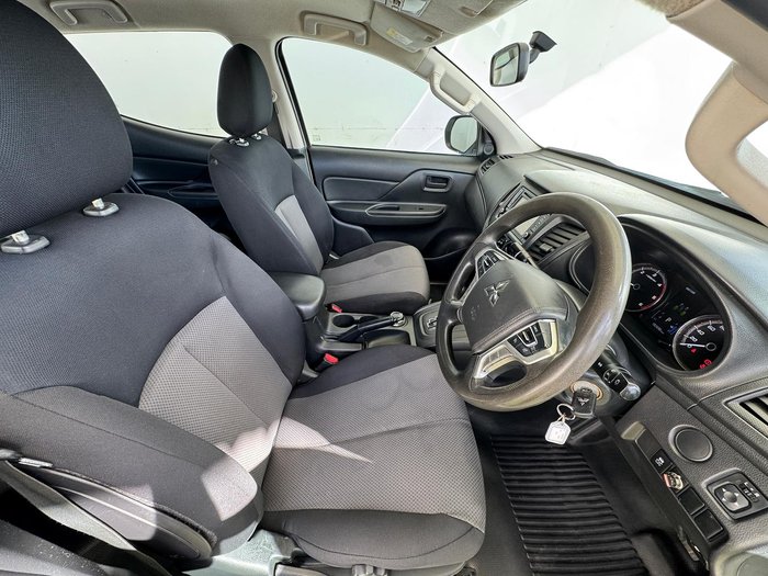 2019 Mitsubishi Triton GLX