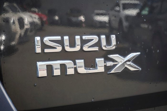 2016 Isuzu MU-X LS-T