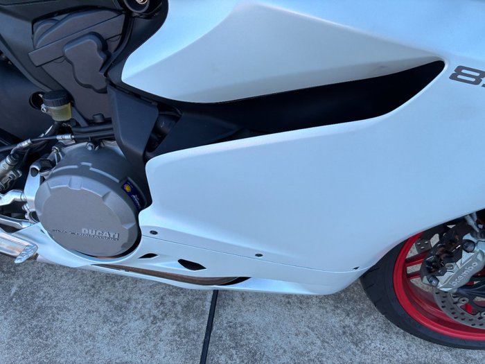 2015 DUCATI 899 PANIGALE White