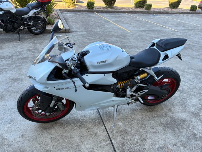 2015 DUCATI 899 PANIGALE White