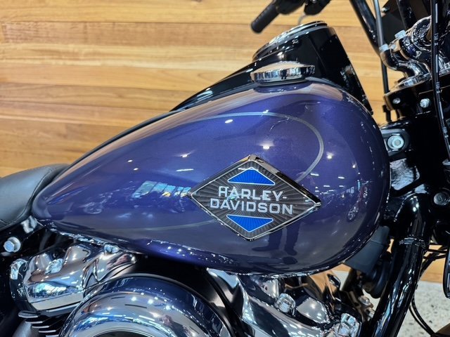 2026 HARLEY-DAVIDSON FLHC HERITAGE CLASSIC (117)
