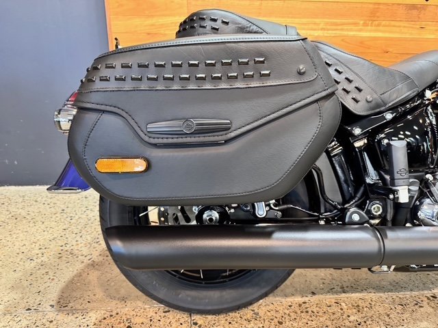 2026 HARLEY-DAVIDSON FLHC HERITAGE CLASSIC (117)