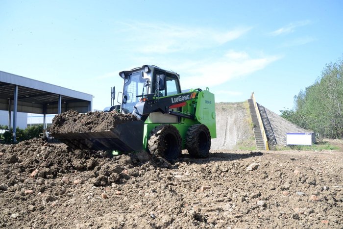 Liugong 385B-E Electric Skid Steer Loader