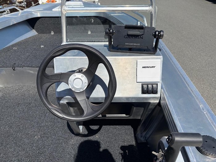 2026 QUINTREX 490 Renegade SC