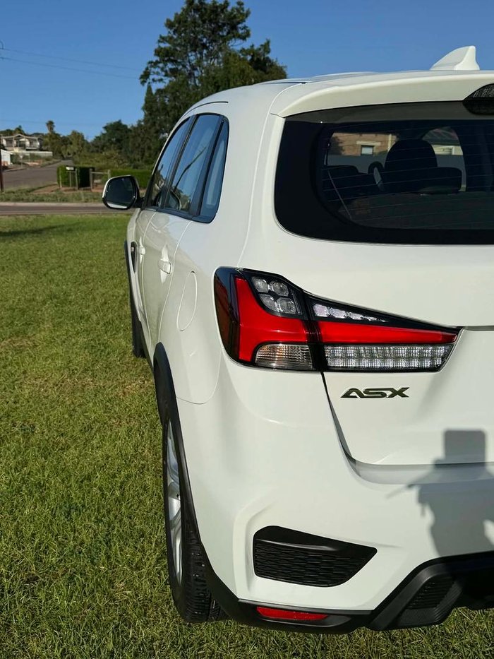 2022 Mitsubishi ASX ES