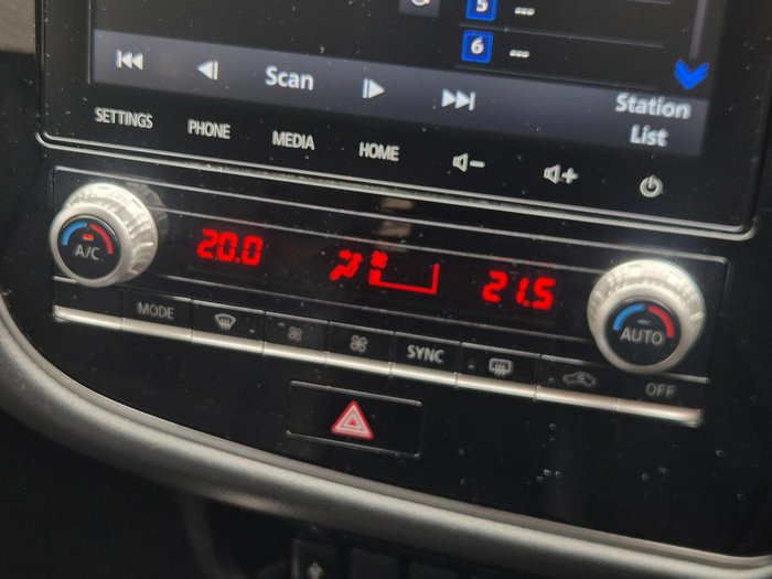 2019 Mitsubishi Outlander LS