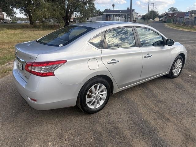 2014 Nissan Pulsar ST