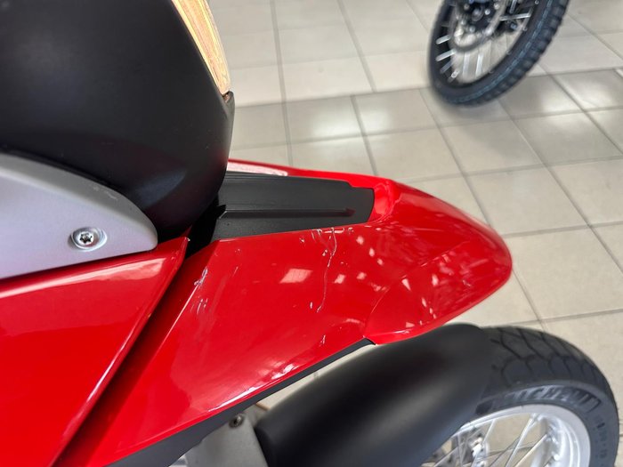 2010 BMW G 650 GS G 650 Red