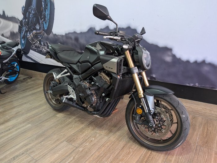 2025 Honda CB650RAC Black