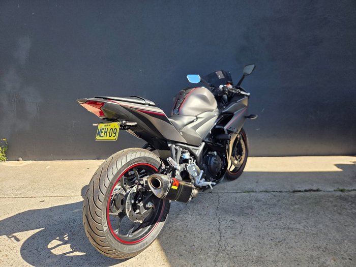 2016 Yamaha YZF-R3 BLACK